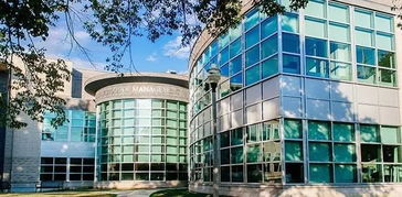 引领人工智能教育的马萨诸塞大学阿姆斯特校区商业管理